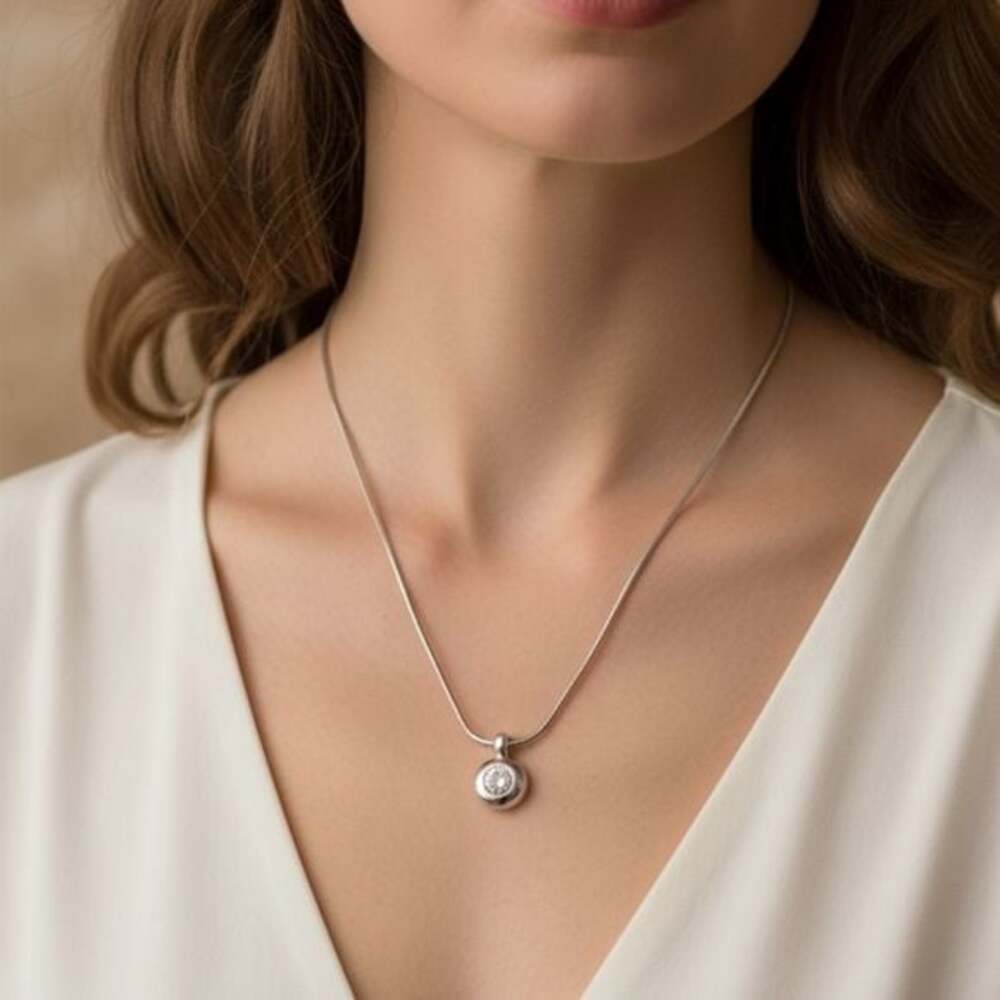 Swarvoski Crystal Silver Pendant Necklace
